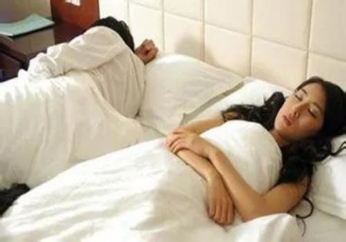 佛山侦探事务所：女人离婚了正常买东西给孩子怎么办_3