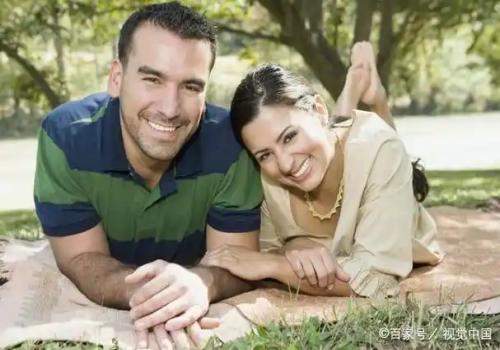 离婚了房子没过户属于谁