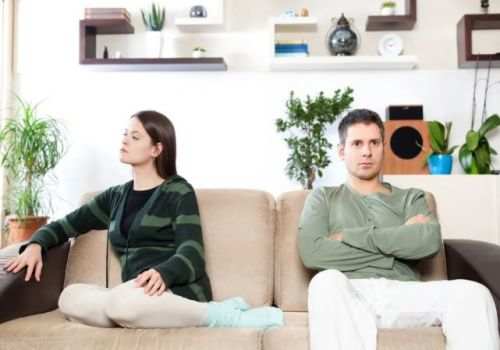 佛山出轨取证:哺乳期间离婚孩子归谁